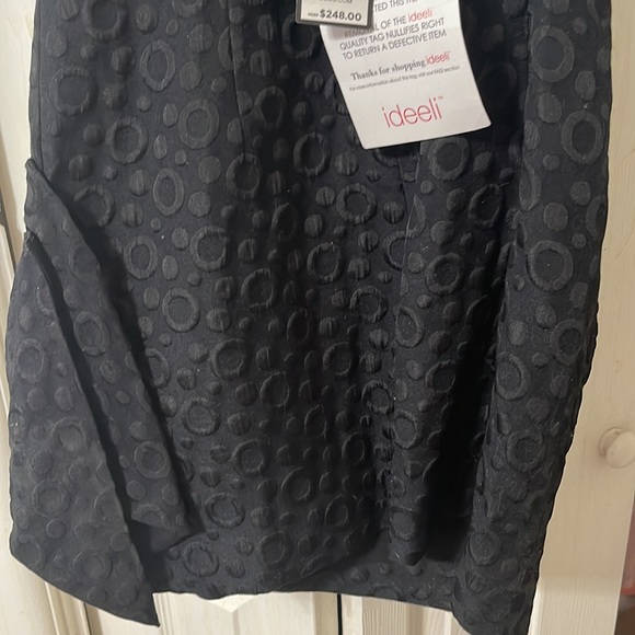 Black short dress by BCBG MAXAZRIA Size 2 - Picture 6 of 10